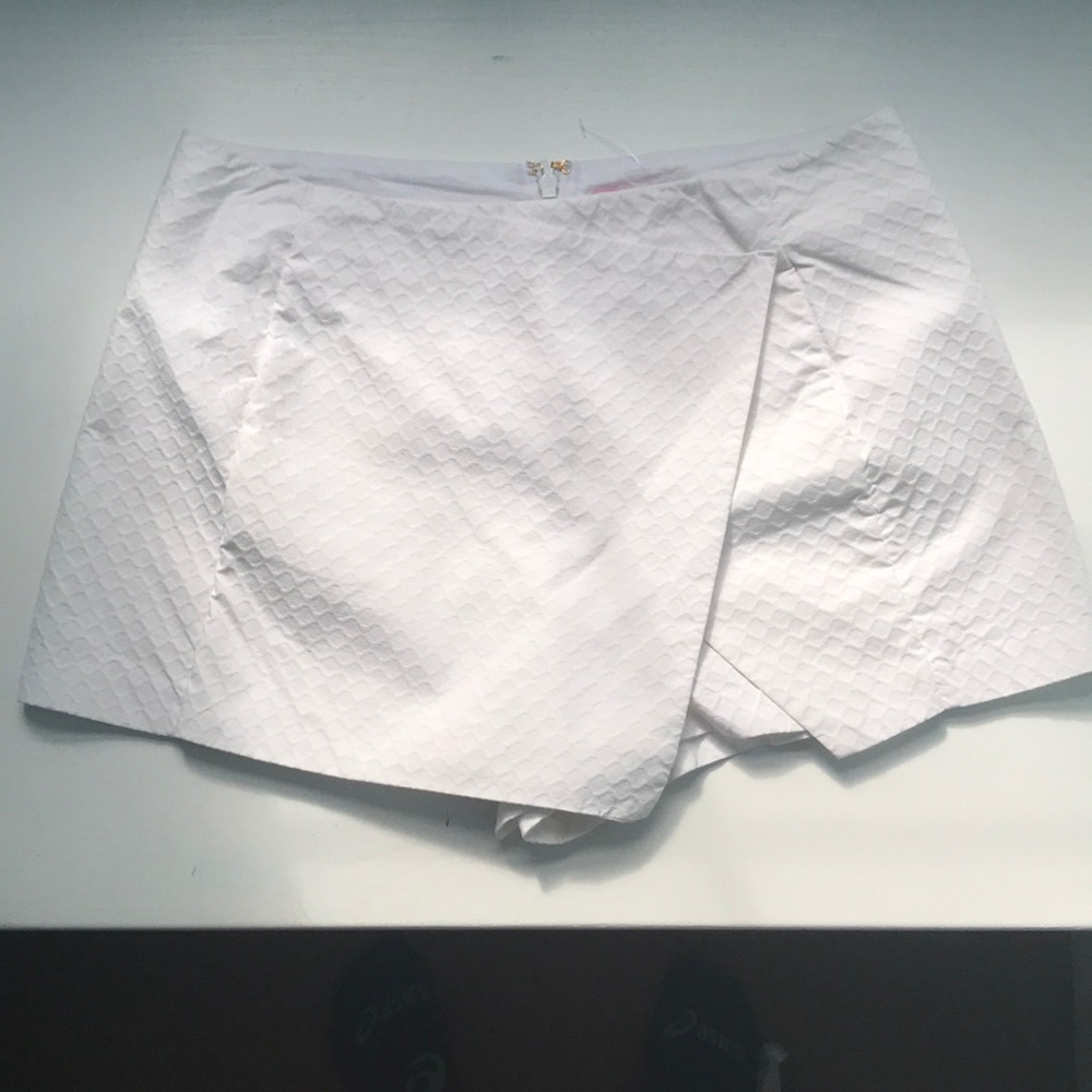 Lilly Pulitzer White Shape Patterned Skort